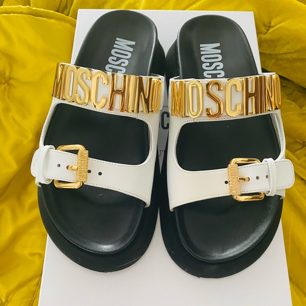 Moschino Sandals!